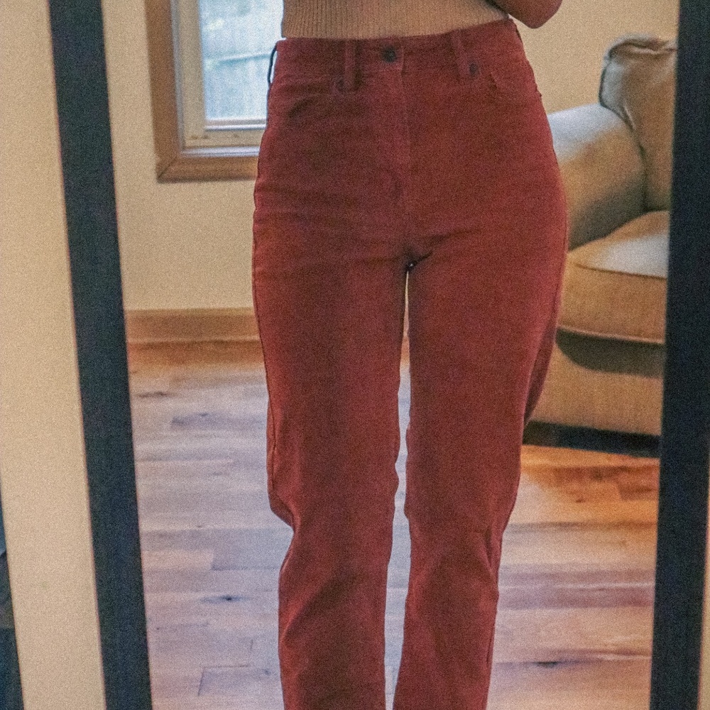 American Eagle pink corduroy jeans size 4 long